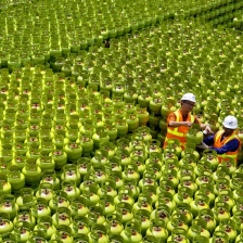 HIJAU BUKAN DAUN by Randy Tri Kurniawan